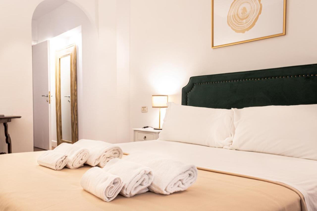 Charme & Chic San Giacomo Rome Exterior photo